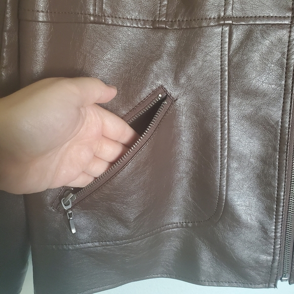 Susan Graver Faux Leather Jacket Size Medium - Picture 3 of 8